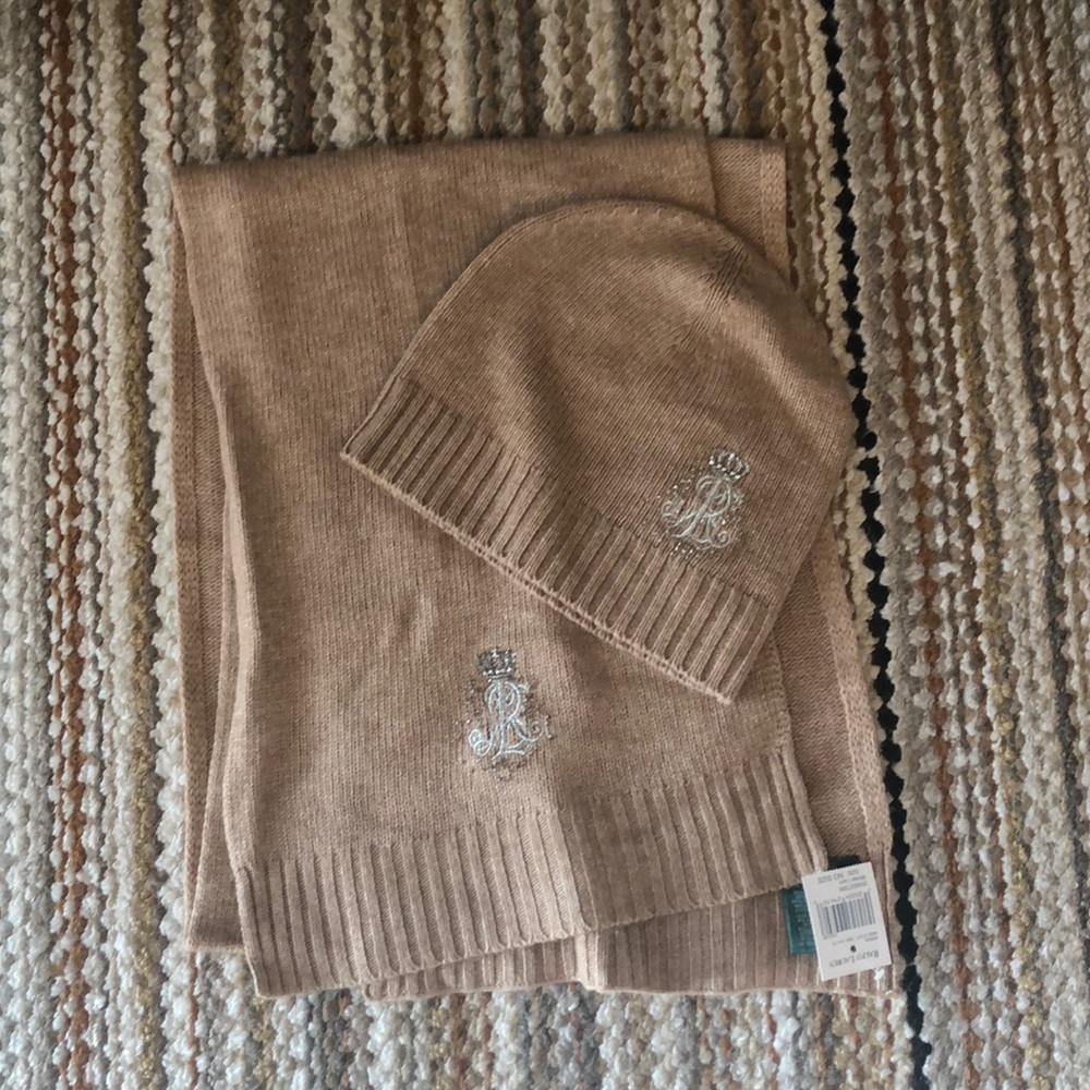 Ralph Lauren beanie and scarf set